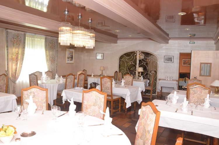 Hotel Du Commerce Pont-de-Vaux Dış mekan fotoğraf